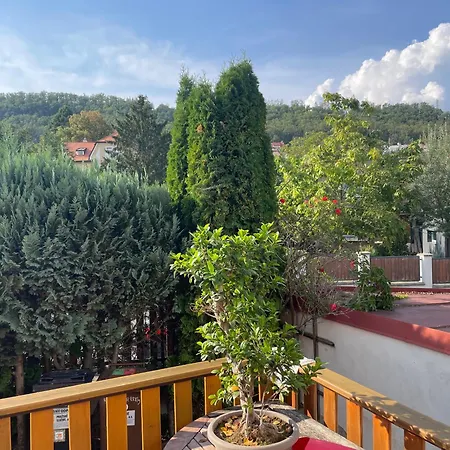 דירה Peripheral Valley View פראג